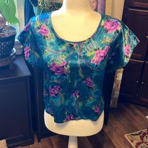 NWT featherbed lounge / sleep wear top size Medium